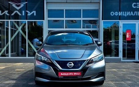 Nissan Leaf II, 2018 год, 2 170 000 рублей, 3 фотография