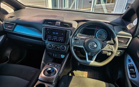 Nissan Leaf II, 2018 год, 2 170 000 рублей, 7 фотография