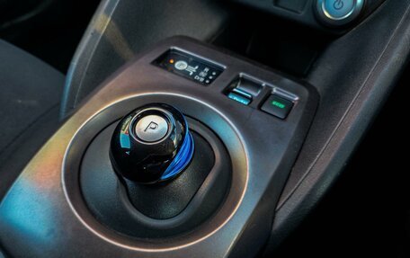 Nissan Leaf II, 2018 год, 2 170 000 рублей, 14 фотография