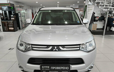 Mitsubishi Outlander III рестайлинг 3, 2013 год, 1 200 000 рублей, 2 фотография