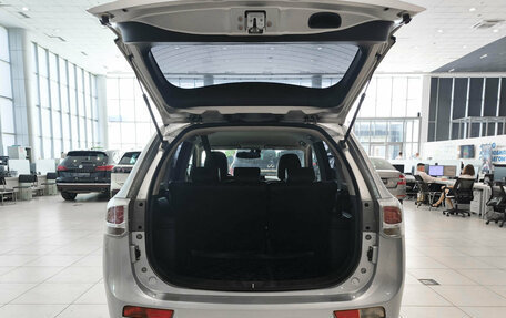 Mitsubishi Outlander III рестайлинг 3, 2013 год, 1 200 000 рублей, 12 фотография