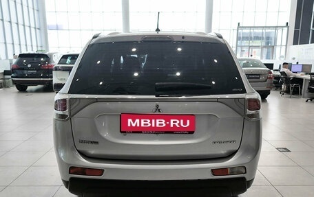 Mitsubishi Outlander III рестайлинг 3, 2013 год, 1 200 000 рублей, 7 фотография