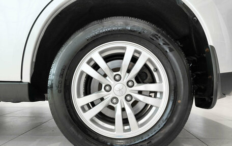 Mitsubishi Outlander III рестайлинг 3, 2013 год, 1 200 000 рублей, 22 фотография
