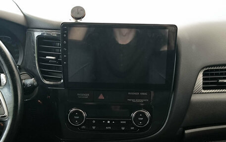 Mitsubishi Outlander III рестайлинг 3, 2013 год, 1 200 000 рублей, 18 фотография