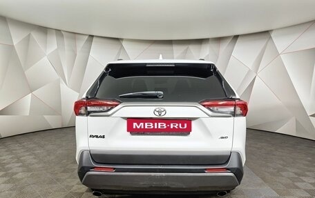 Toyota RAV4, 2022 год, 3 455 000 рублей, 8 фотография