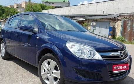 Opel Astra H, 2013 год, 670 000 рублей, 1 фотография