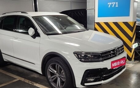 Volkswagen Tiguan II, 2020 год, 4 150 000 рублей, 2 фотография
