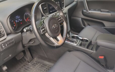 KIA Sportage IV рестайлинг, 2021 год, 2 830 000 рублей, 17 фотография