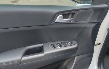 KIA Sportage IV рестайлинг, 2021 год, 2 830 000 рублей, 20 фотография