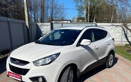 Hyundai ix35 I рестайлинг, 2011 год, 1 100 000 рублей, 2 фотография