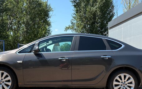 Opel Astra J, 2012 год, 620 000 рублей, 2 фотография