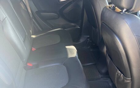 Hyundai ix35 I рестайлинг, 2011 год, 1 100 000 рублей, 10 фотография