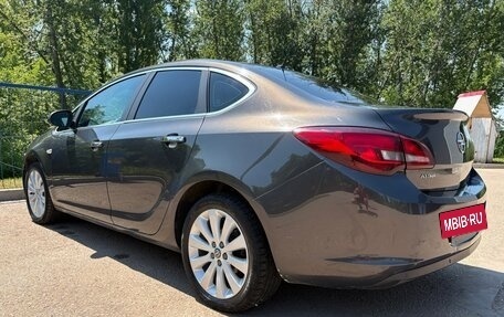 Opel Astra J, 2012 год, 620 000 рублей, 3 фотография