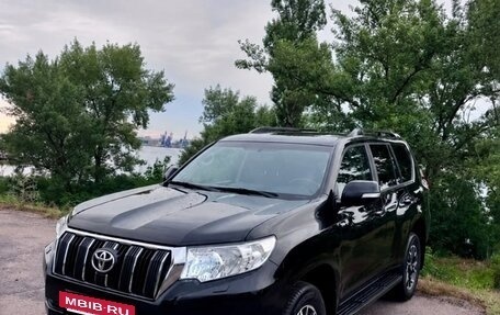 Toyota Land Cruiser Prado 150 рестайлинг 2, 2021 год, 4 475 000 рублей, 2 фотография