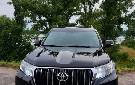 Toyota Land Cruiser Prado 150 рестайлинг 2, 2021 год, 4 475 000 рублей, 3 фотография