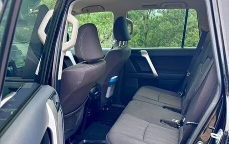 Toyota Land Cruiser Prado 150 рестайлинг 2, 2021 год, 4 475 000 рублей, 10 фотография