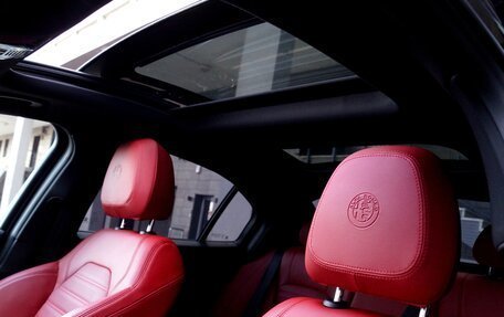 Alfa Romeo Giulia II, 2023 год, 4 790 000 рублей, 26 фотография