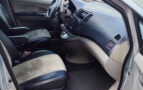 Mitsubishi Grandis, 2005 год, 590 000 рублей, 12 фотография