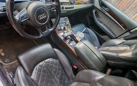 Audi A8, 2010 год, 900 000 рублей, 4 фотография