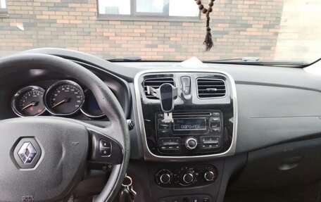 Renault Logan II, 2016 год, 520 000 рублей, 6 фотография