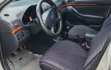 Toyota Avensis III рестайлинг, 2007 год, 735 000 рублей, 8 фотография