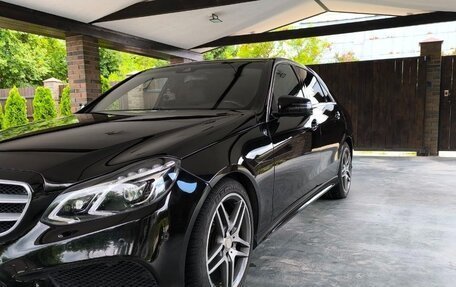 Mercedes-Benz E-Класс, 2015 год, 1 800 000 рублей, 5 фотография