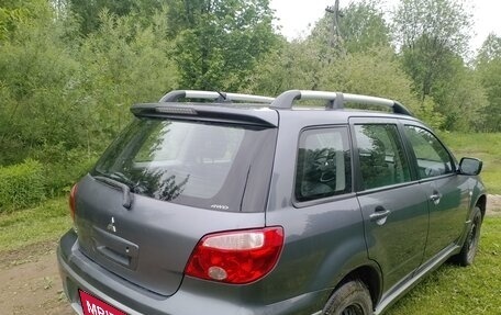 Mitsubishi Outlander III рестайлинг 3, 2005 год, 650 000 рублей, 3 фотография
