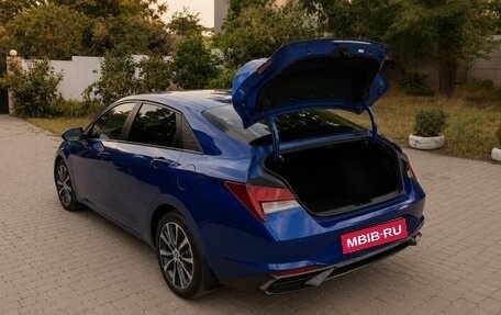 Hyundai Elantra, 2021 год, 1 830 000 рублей, 29 фотография