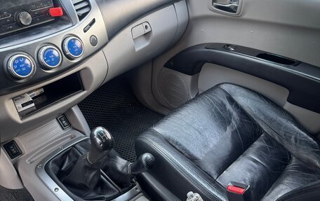 Mitsubishi L200 IV рестайлинг, 2007 год, 1 100 000 рублей, 6 фотография