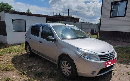 Renault Sandero I, 2012 год, 490 000 рублей, 2 фотография