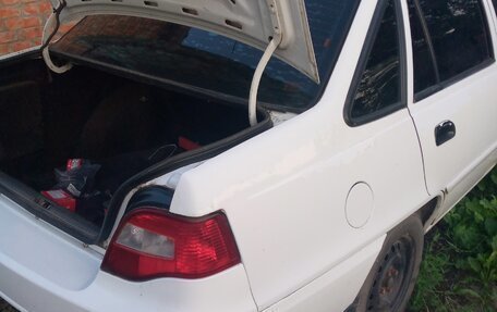 Daewoo Nexia I рестайлинг, 2010 год, 100 000 рублей, 3 фотография