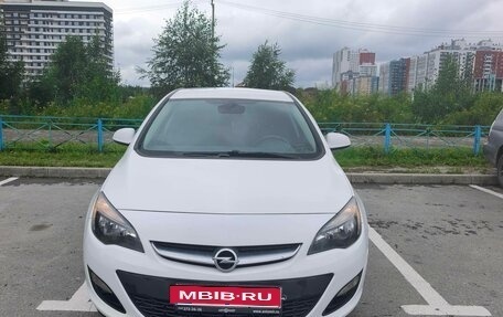 Opel Astra J, 2014 год, 955 000 рублей, 1 фотография