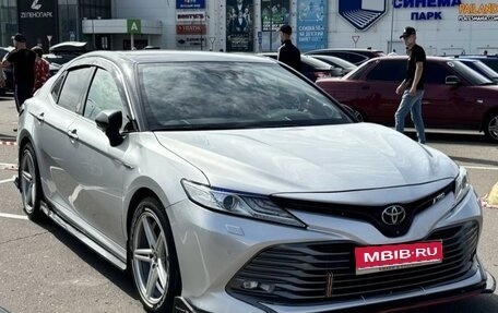 Toyota Camry, 2018 год, 2 500 000 рублей, 1 фотография