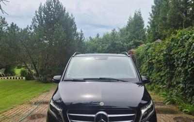 Mercedes-Benz V-Класс, 2018 год, 5 700 000 рублей, 1 фотография