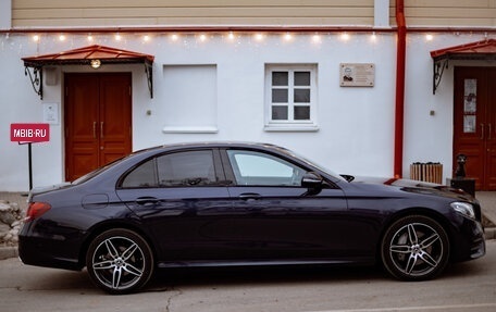 Mercedes-Benz E-Класс, 2018 год, 3 500 000 рублей, 3 фотография