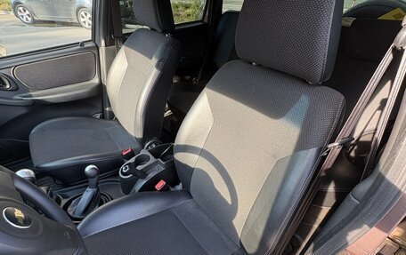 Chevrolet Niva I рестайлинг, 2015 год, 890 000 рублей, 5 фотография