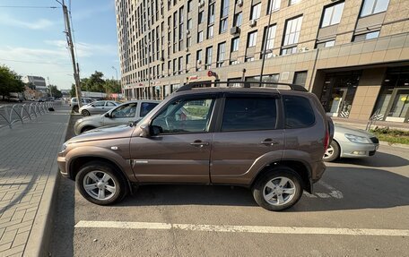 Chevrolet Niva I рестайлинг, 2015 год, 890 000 рублей, 3 фотография