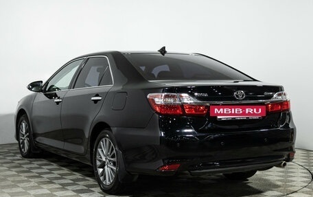 Toyota Camry, 2017 год, 2 249 700 рублей, 8 фотография