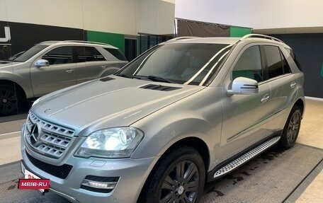Mercedes-Benz M-Класс, 2010 год, 1 100 000 рублей, 3 фотография