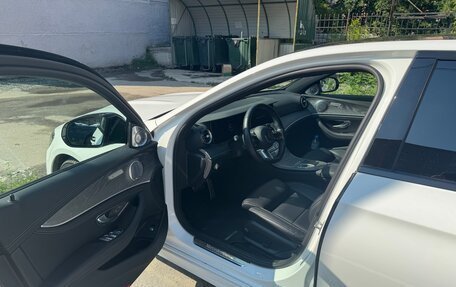 Mercedes-Benz E-Класс, 2020 год, 5 100 000 рублей, 9 фотография