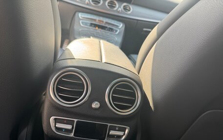 Mercedes-Benz E-Класс, 2020 год, 5 100 000 рублей, 13 фотография