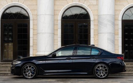 BMW 5 серия, 2021 год, 5 990 000 рублей, 8 фотография