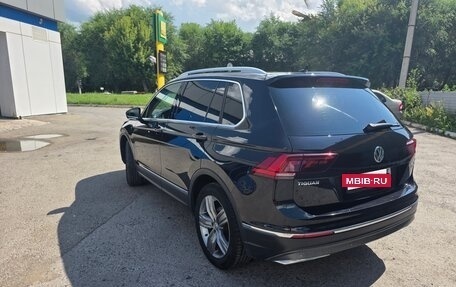 Volkswagen Tiguan II, 2017 год, 2 700 000 рублей, 2 фотография