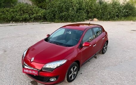 Renault Megane III, 2012 год, 630 000 рублей, 2 фотография
