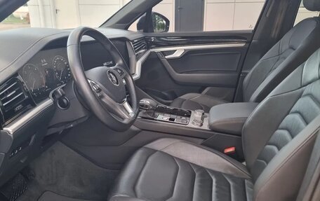 Volkswagen Touareg III, 2020 год, 4 750 000 рублей, 9 фотография