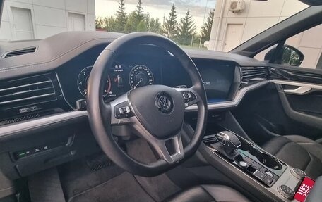 Volkswagen Touareg III, 2020 год, 4 750 000 рублей, 10 фотография