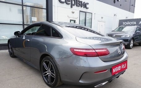 Mercedes-Benz E-Класс, 2017 год, 4 150 000 рублей, 7 фотография