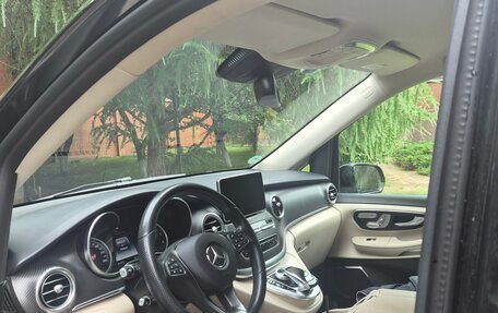 Mercedes-Benz V-Класс, 2018 год, 5 700 000 рублей, 10 фотография