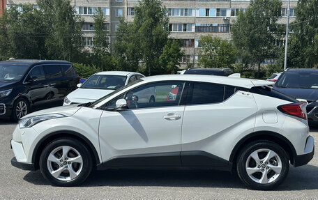 Toyota C-HR I рестайлинг, 2018 год, 1 940 000 рублей, 10 фотография