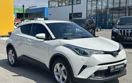 Toyota C-HR I рестайлинг, 2018 год, 1 940 000 рублей, 3 фотография